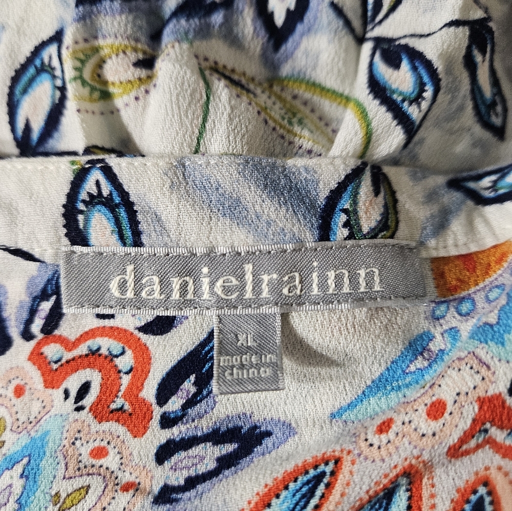 Daniel Rainn White Floral V-Neck Long Sleeve Blouse with Blue and Coral Print - Picture 4 of 4
